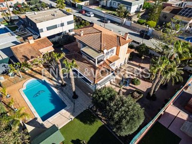 Villa en venta en San Vicente Del Raspeig