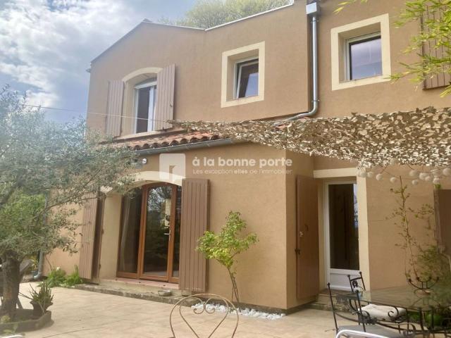 Villa vente à Apt, Cadenet