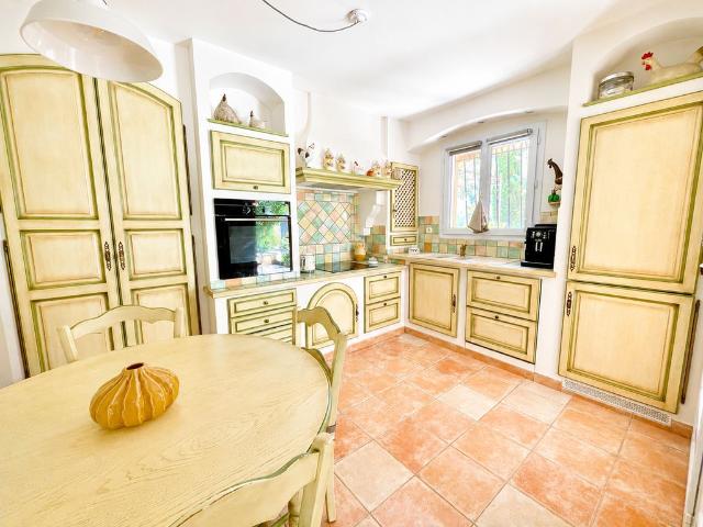 Villa vente à Arrondissement de Toulon, La Londe-les-maures