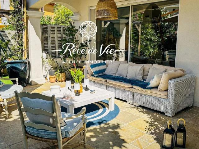 Villa vente à Arrondissement de Toulon, Le Lavandou