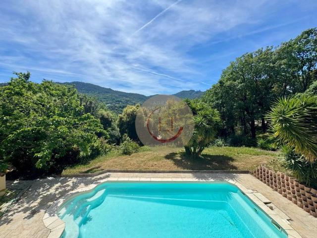Villa vente à Arrondissement de Draguignan, Les Adrets-de-l'estérel