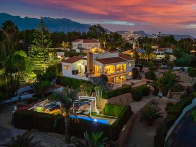 Villa en venta en L'alfàs Del Pi