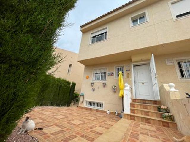 Villa en venta en Benijófar