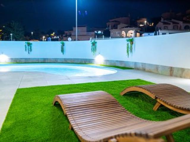 Villa en venta en Quesada