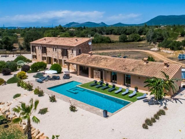 Villa en venta en Llucmayor