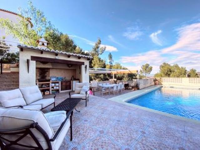 Villa en venta en Pedreguer