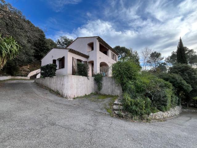 Villa vente à Grasse, Auribeau-sur-siagne