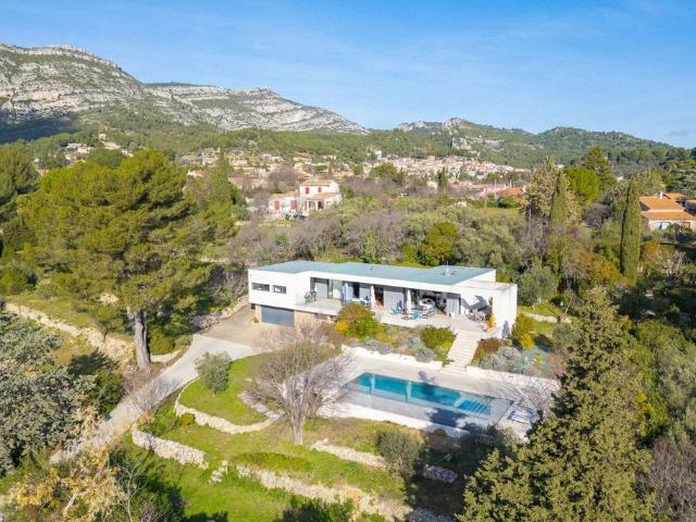 Villa vente à France métropolitaine, Roquevaire