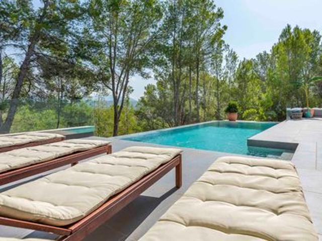 Villa en venta en Peguera
