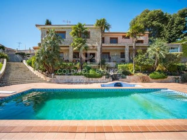 Villa en venta en Torrent