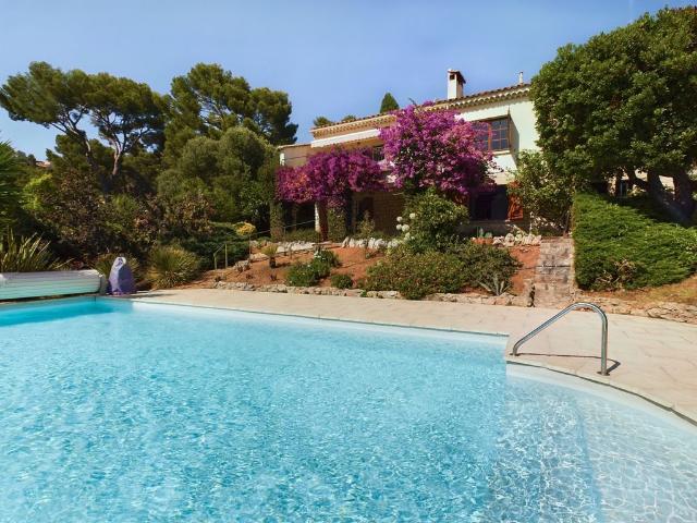 Villa vente à Arrondissement de Toulon, Carqueiranne