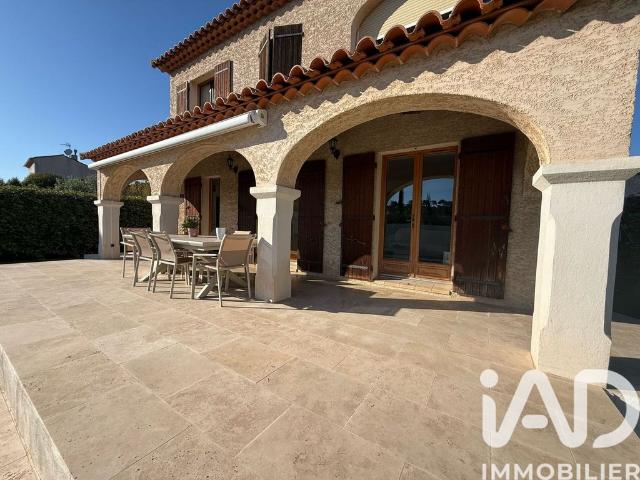 Villa vente à Arrondissement de Toulon, Carqueiranne