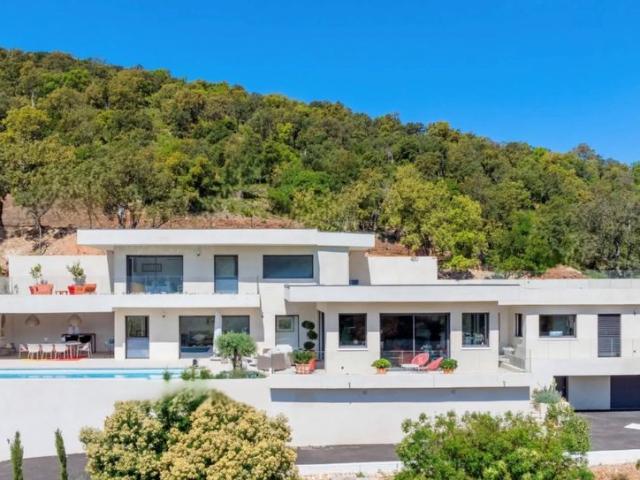 Villa vente à Arrondissement de Toulon, La Londe-les-maures