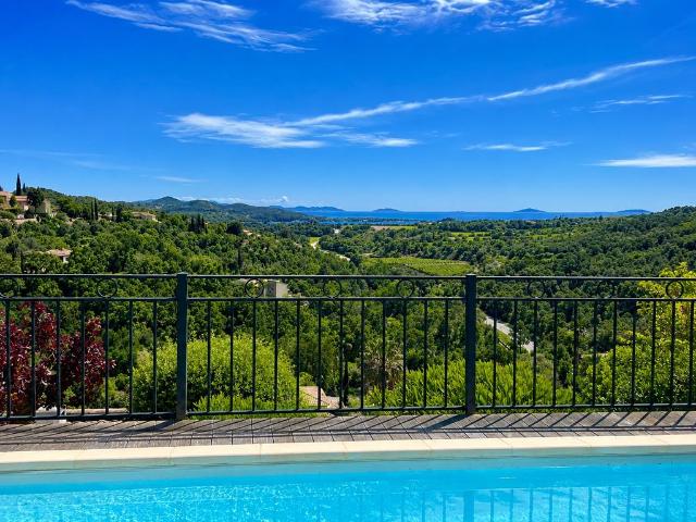 Villa vente à Arrondissement de Toulon, La Londe-les-maures