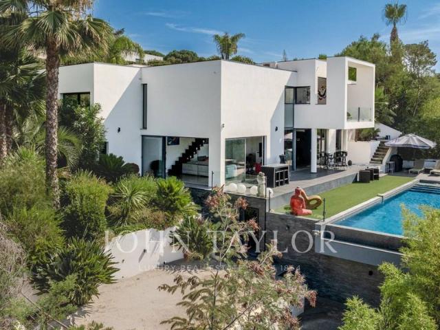 Villa vente à Grasse, La Roquette-sur-siagne