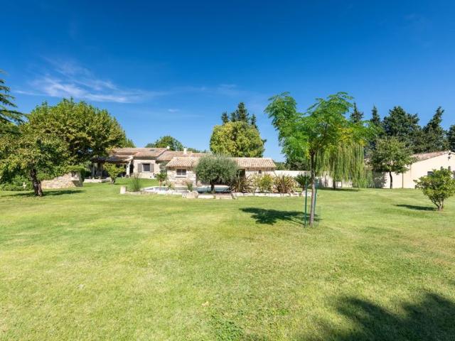 Villa vente à Arles, Mollégès