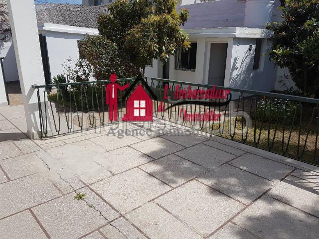 Villa vente à Anfa, Gharb-Chrarda-Beni Hssen