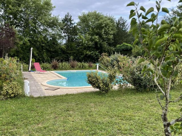 Villa vente à Oloron-Sainte-Marie, Salies-de-béarn
