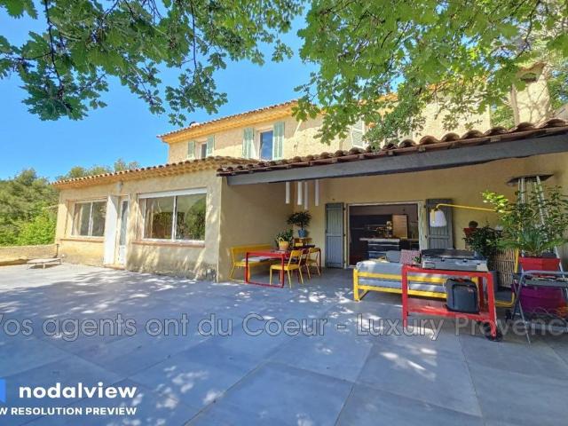 Villa vente à Aix-en-Provence, Simiane-collongue