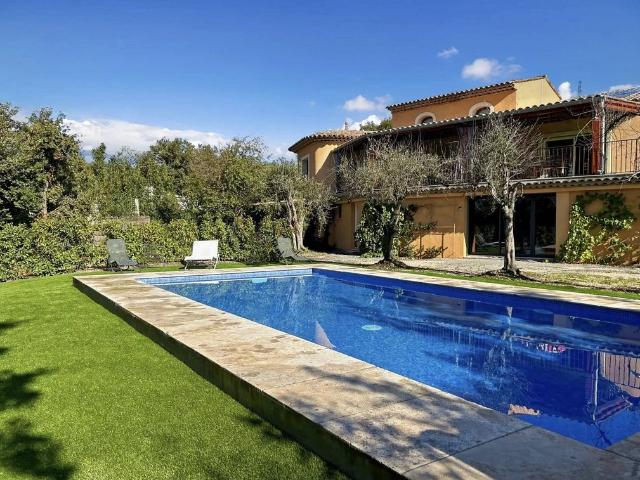 Villa vente à Grasse, Saint-cézaire-sur-siagne