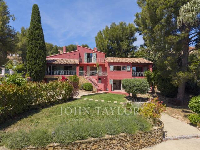 Villa vente à Arrondissement de Toulon, La Cadière-d'azur