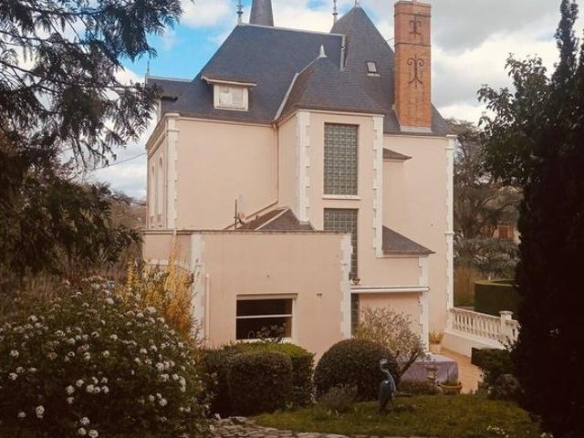 Villa vente à Montluçon, Néris-les-bains