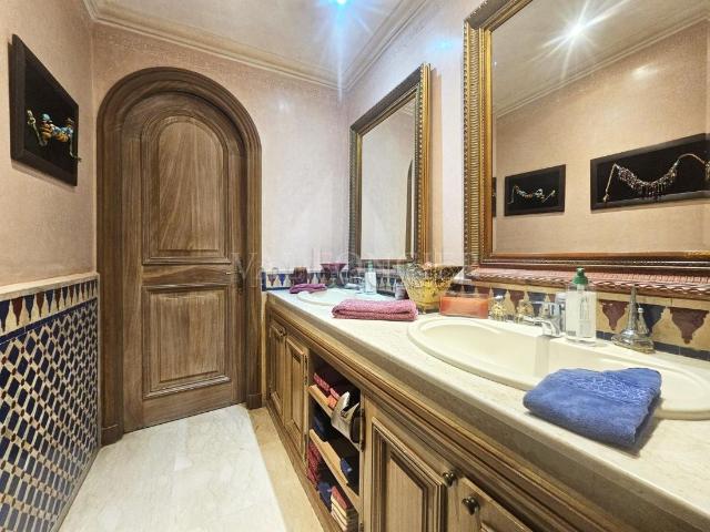 Villa vente à Anfa, Gharb-Chrarda-Beni Hssen