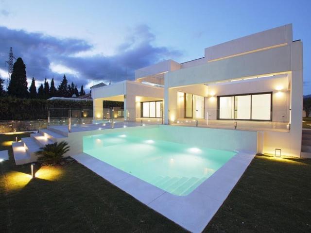 Casa en venta en Guadalmina, Costa del Sol Occidental