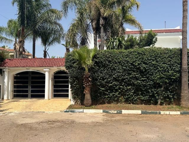 Villa vente à Anfa, Gharb-Chrarda-Beni Hssen