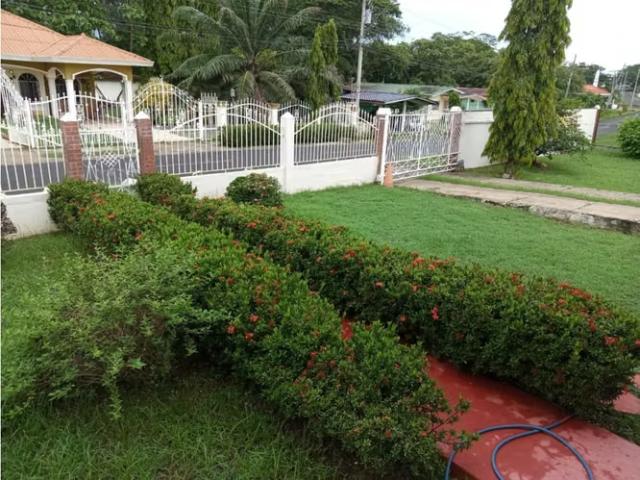 Casa venta en Paraiso, Pocrí