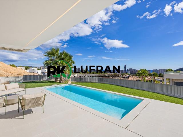 Chalet en venta en la Marina Baixa, Valencia