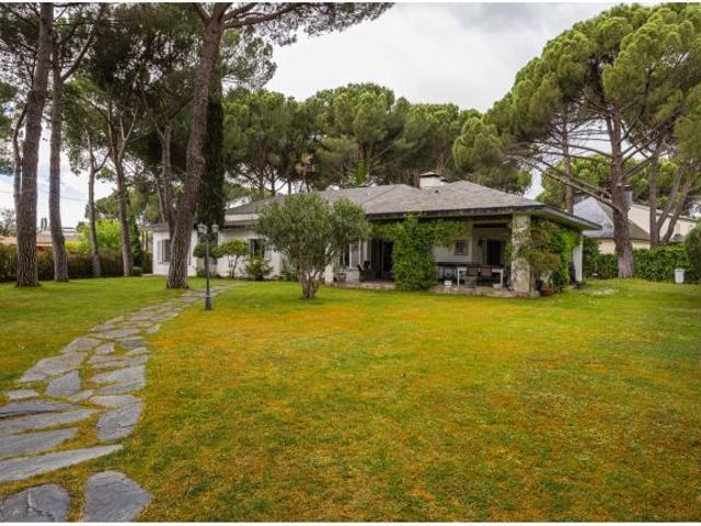 Casa en alquiler en Villanueva De La Cañada, Mocha Chica