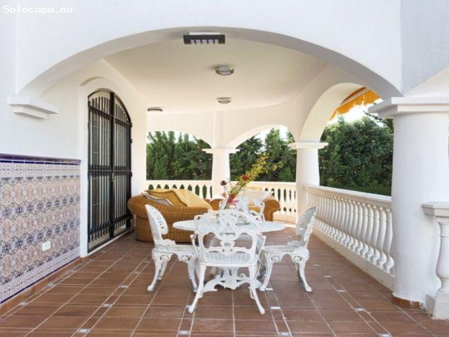 Casa en venta en Torrequebrada, Costa del Sol Occidental