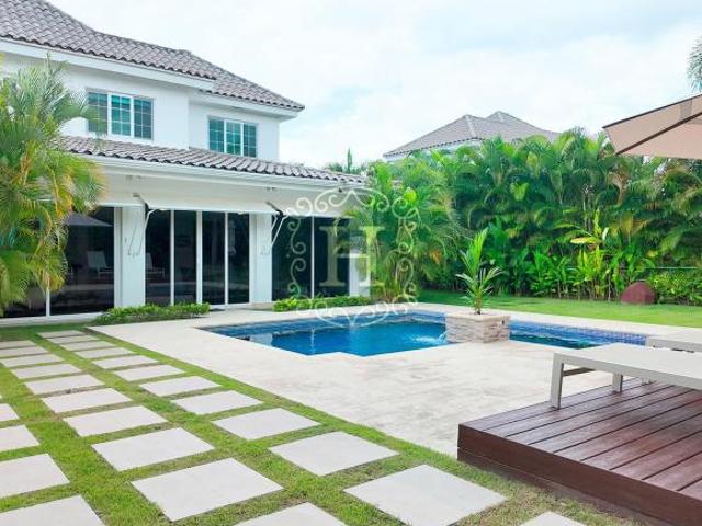 Villa de Lujo en Venta | Villa Miraflores, Bijao Beach Club & Residences