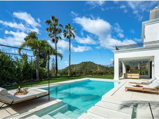 Casa en venta en Artola, Costa del Sol Occidental