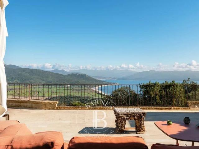 Villa location à Ajaccio, Serra-di-ferro