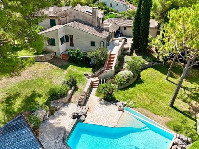 Villa vente à France métropolitaine, Nîmes