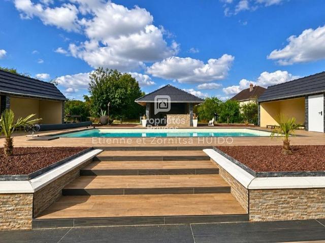 Villa vente à Issoudun, Centre-Val de Loire