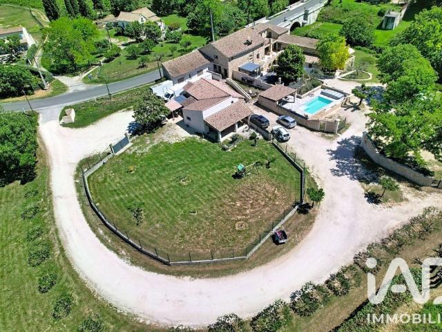 Villa vente à Nîmes, Saint-paulet-de-caisson