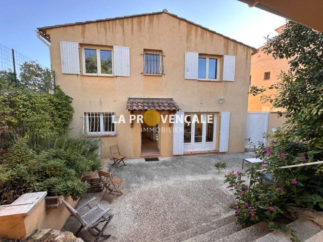 Villa vente à France métropolitaine, La Destrousse