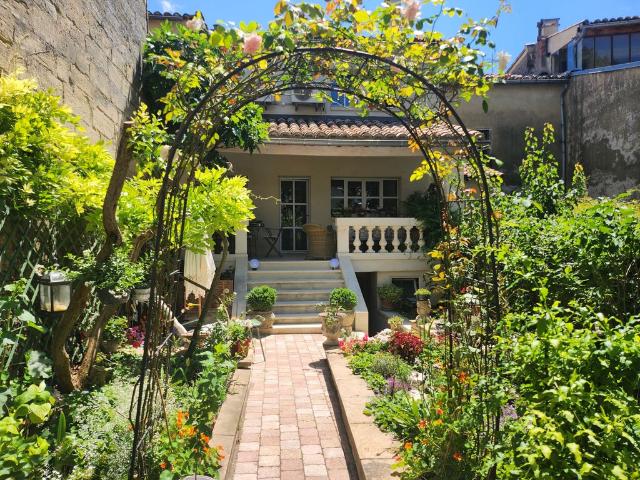 Villa vente à Nîmes, Uzès