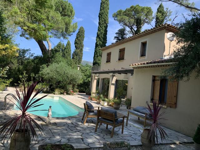 Villa vente à Arrondissement de Toulon, Cuers