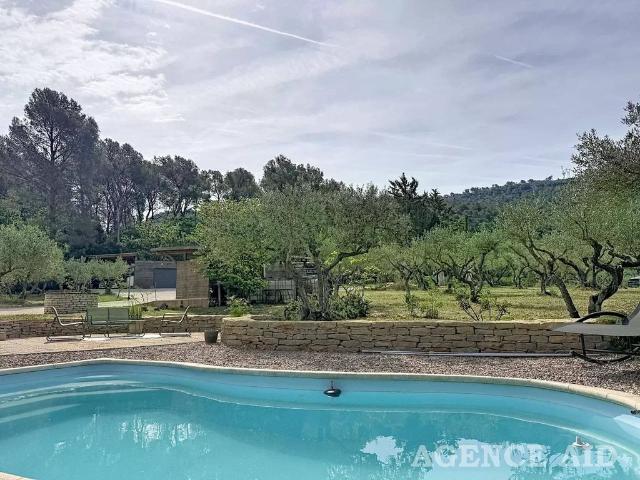 Villa vente à Marseille, Cuges-les-pins