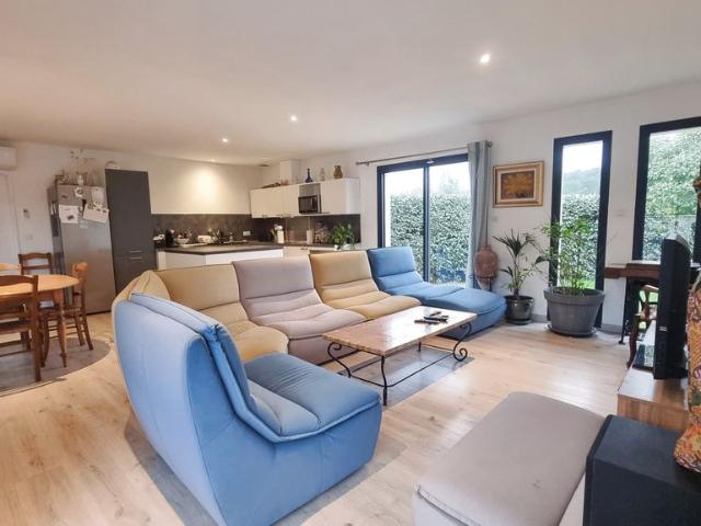 Villa vente à Arrondissement de Toulon, La Crau