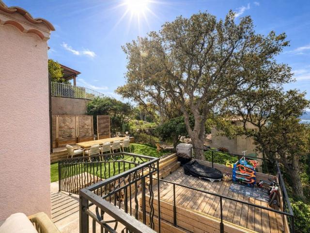 Villa vente à Arrondissement de Toulon, Le Lavandou