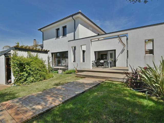 Villa vente à Nîmes, Nages-et-solorgues