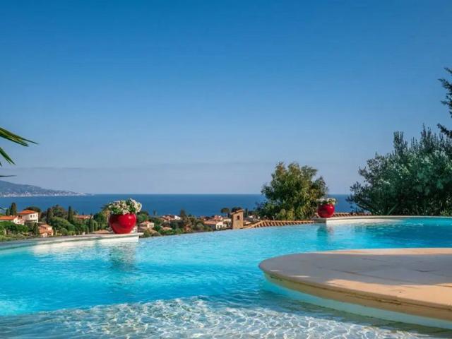 Villa vente à France métropolitaine, Roquebrune-cap-martin