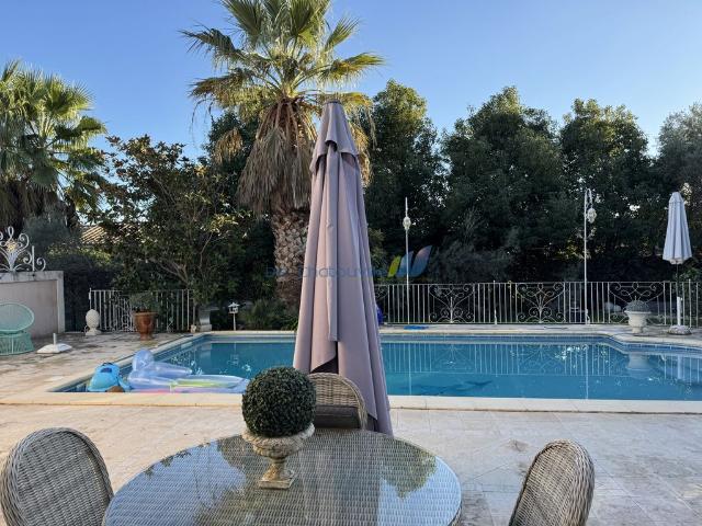 Villa vente à France métropolitaine, Cuers