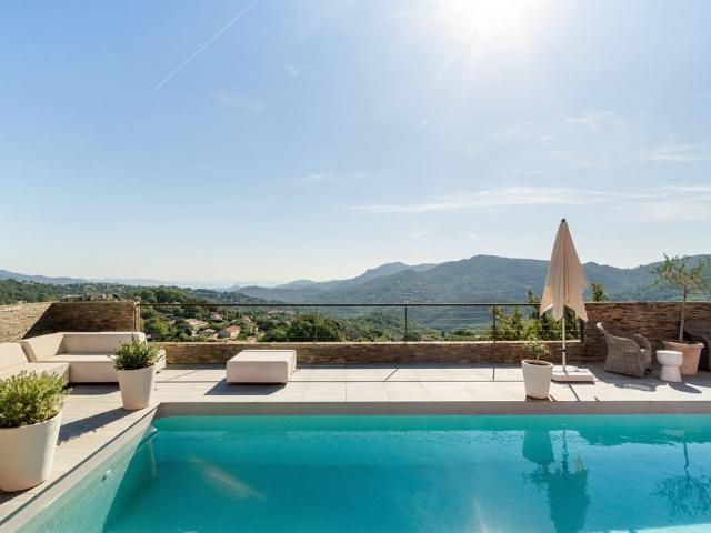 Villa vente à Arrondissement de Draguignan, Les Adrets-de-l'estérel
