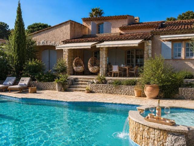 Villa vente à Grasse, Roquefort-les-pins